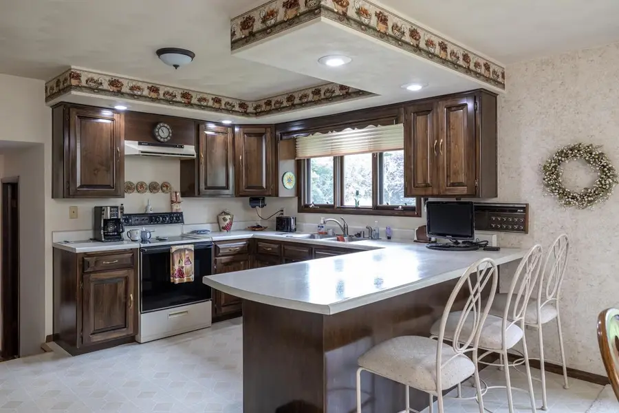1017 E CAPITOL DRIVE, Appleton, WI 54911 - #2