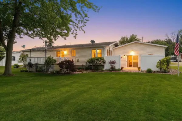 104 W BAEHR STREET, Cecil, WI 54111