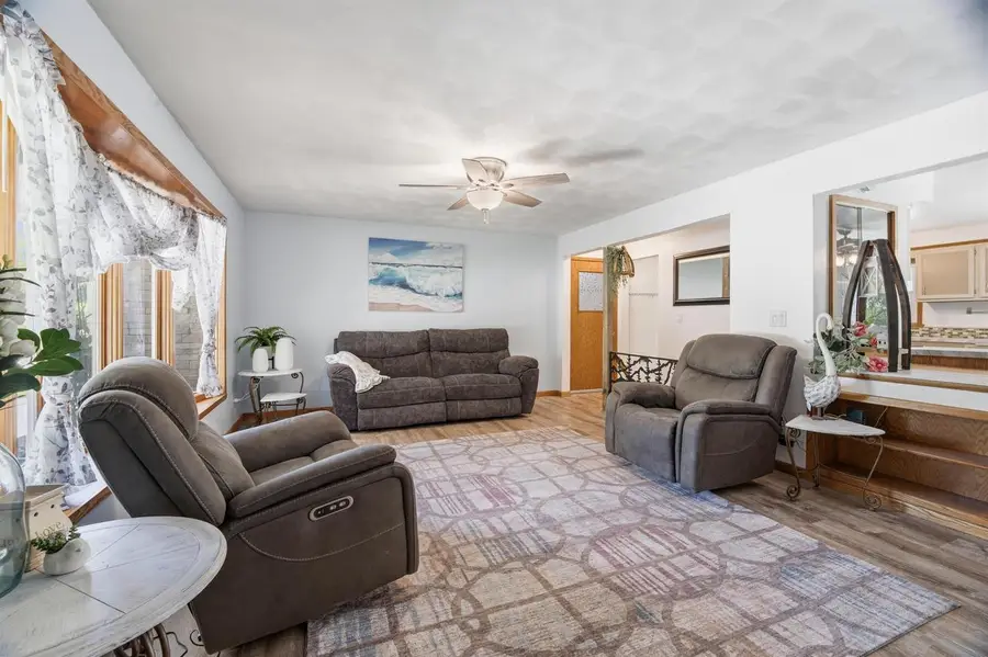 824 W CECIL STREET, Neenah, WI 54956 - #2