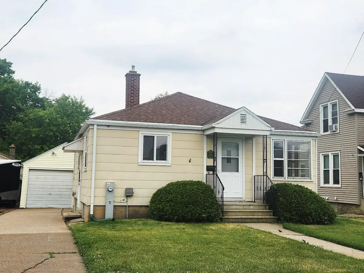228 SUPERIOR STREET, Fond Du Lac, WI 54935 - #1