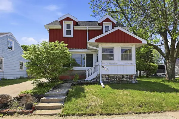 521 E CALUMET STREET, Appleton, WI 54915
