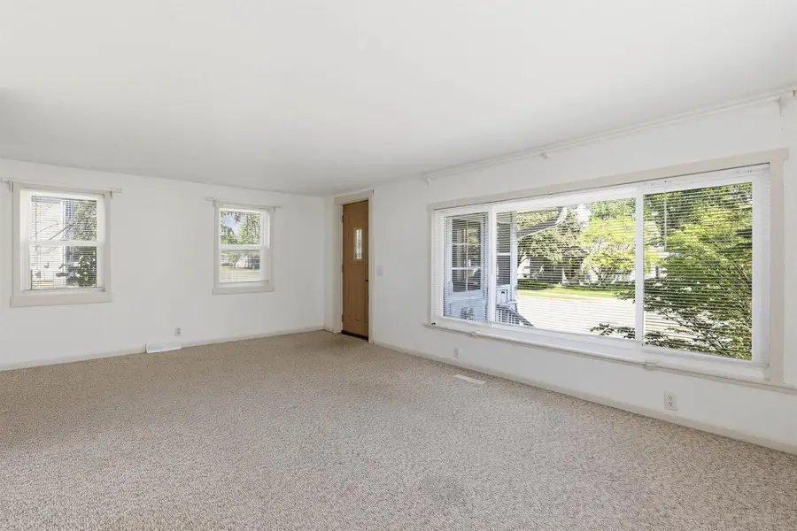 521 E CALUMET STREET, Appleton, WI 54915 - #3