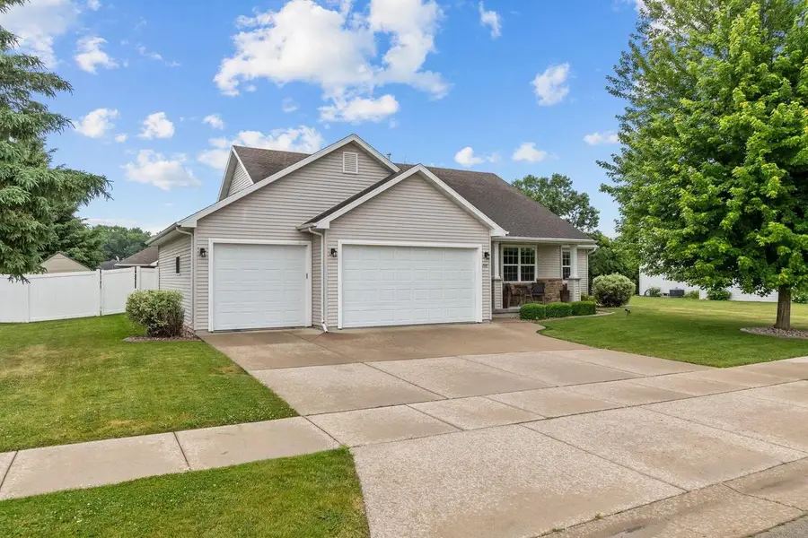 1578 LONE OAK DRIVE, Neenah, WI 54956 - #2