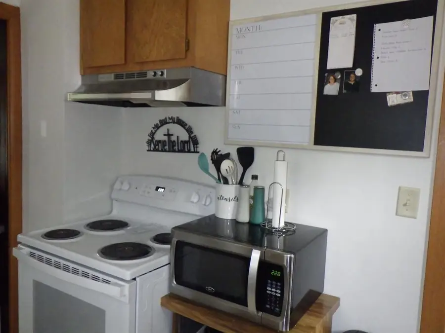 89 TORREY STREET, Clintonville, WI 54929 - #3