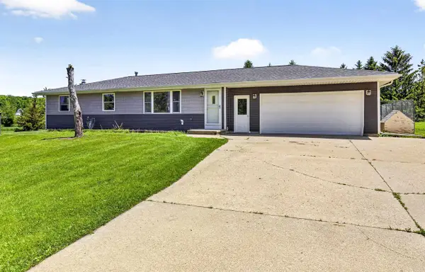 N978 NORTH ROAD, Hortonville, WI 54944