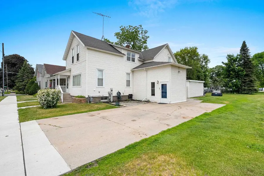 2528 TAYLOR STREET, Marinette, WI 54143 - #2