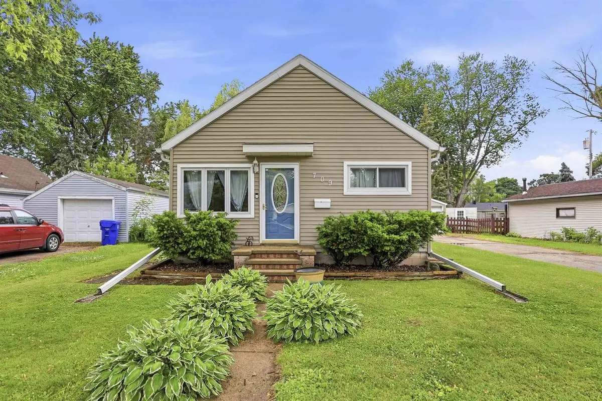 709 E GOODALL STREET, Appleton, WI 54915 - #1