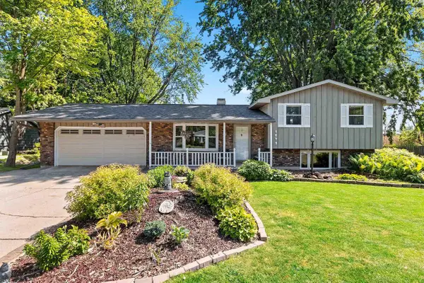 1675 KENNEDY DRIVE, Green Bay, WI 54304