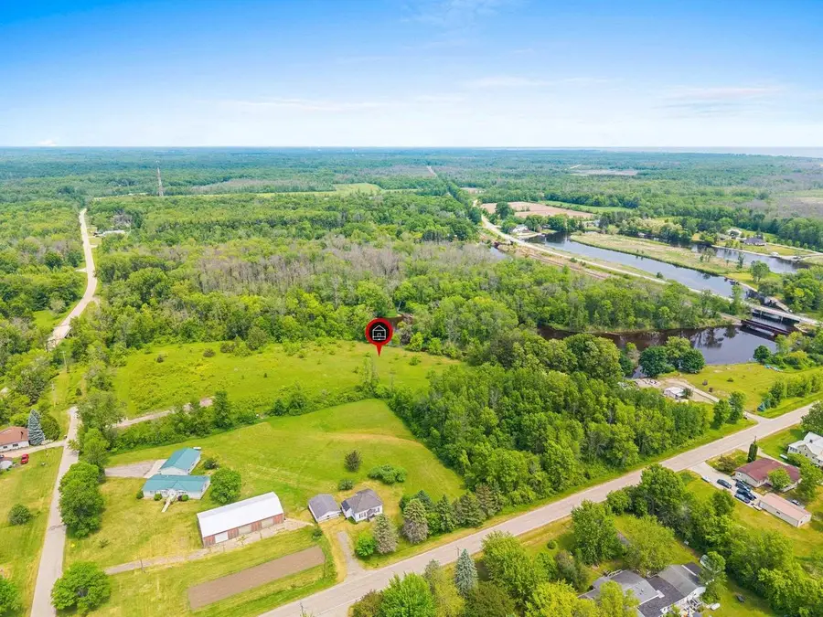 4204 TOPEL ROAD, Oconto, WI 54153 - #2