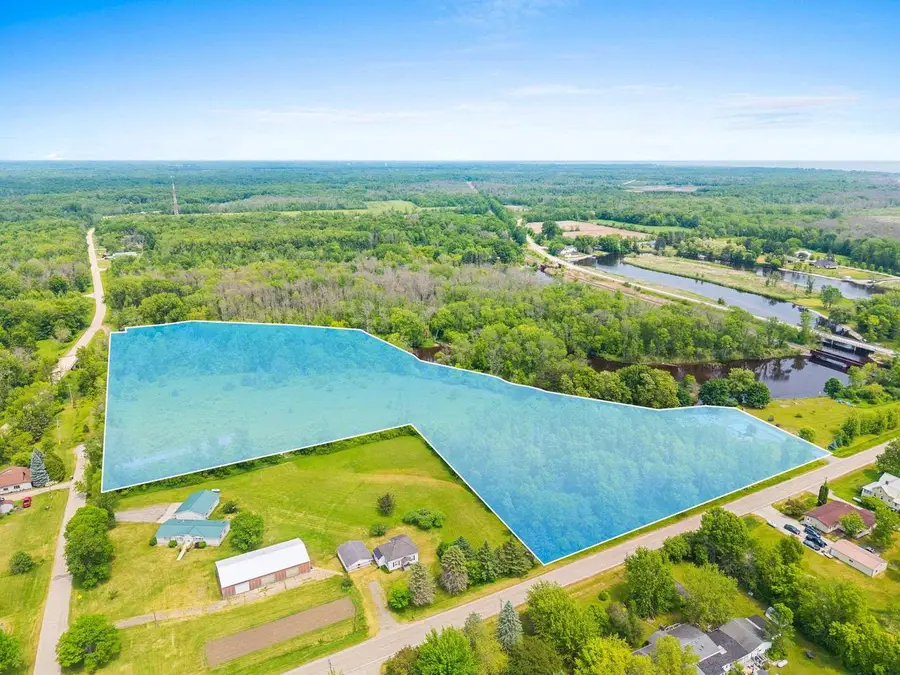 4204 TOPEL ROAD, Oconto, WI 54153 - #3
