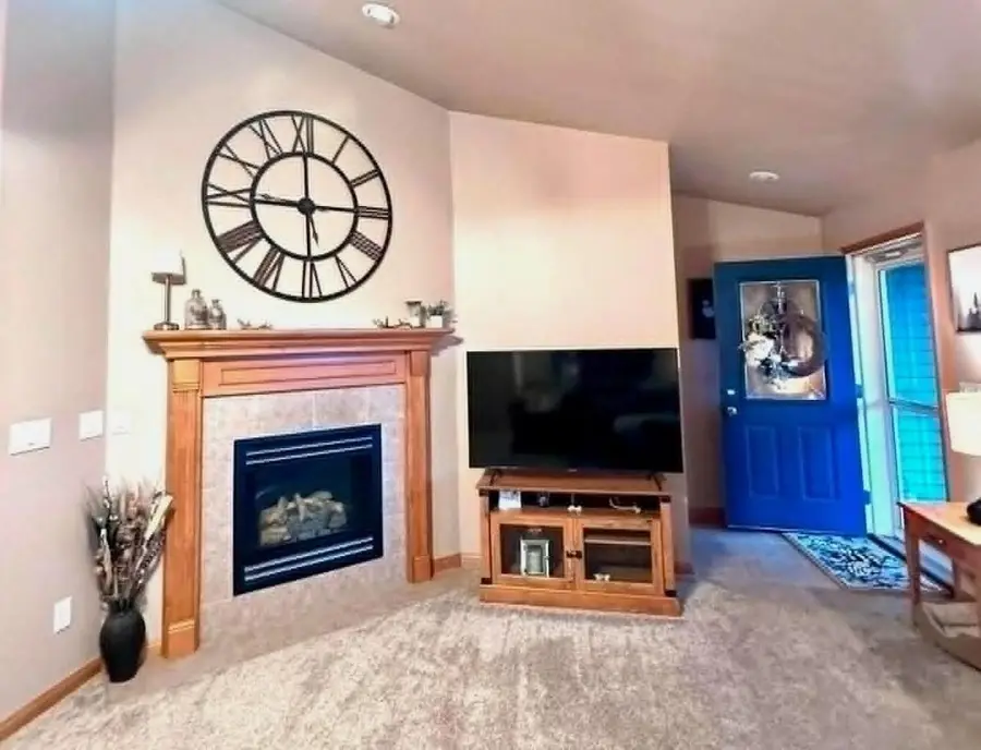 3166 EGAN LANE, Green Bay, WI 54311 - #3