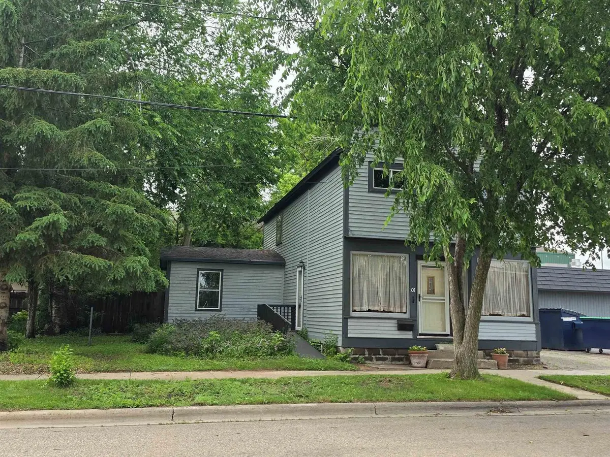 107 S ANDREWS STREET, Shawano, WI 54166 - #1