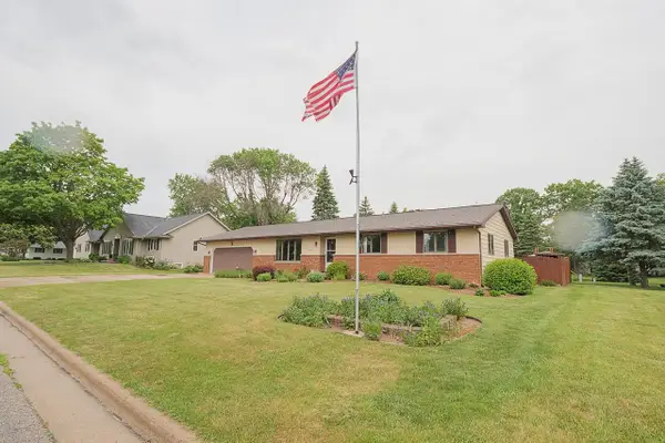 625 E WALNUT STREET, Seymour, WI 54165