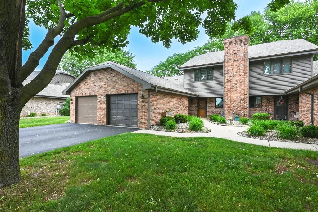 88 SPENCER VILLAGE COURT, Appleton, WI 54914 - #1