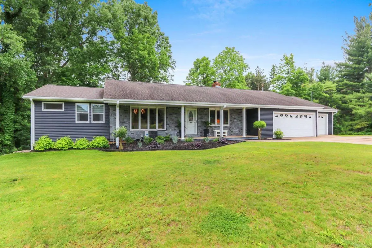 389 SUNLITE DRIVE, Oneida, WI 54155 - #1