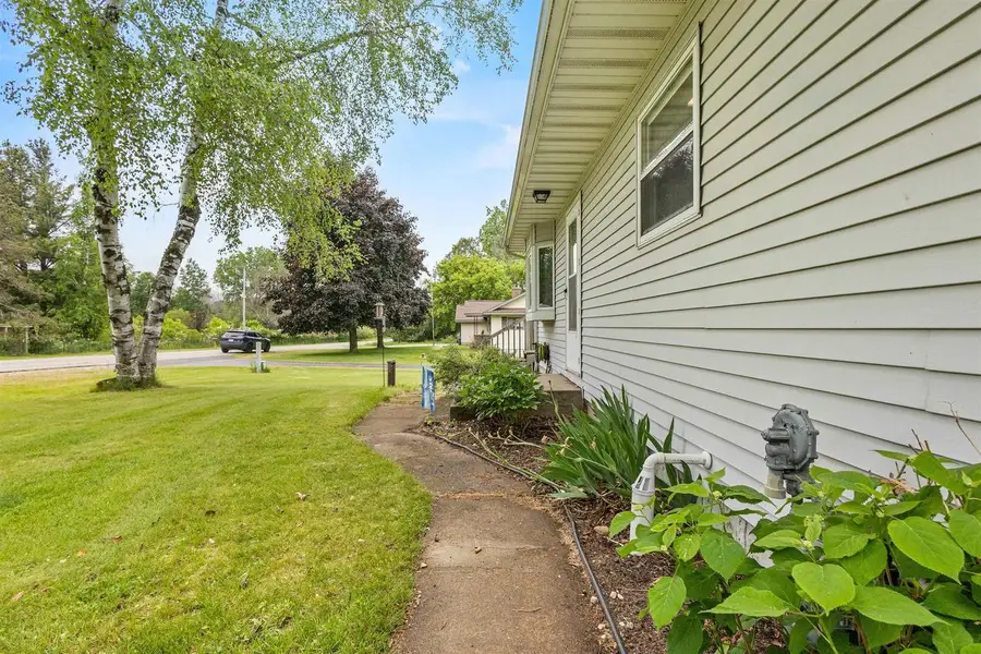 W6536 W 38TH AVE NO. 1.25, Menominee, MI 49858 - #3