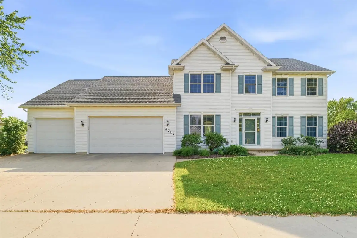 4717 N TANGLEWOOD DRIVE, Appleton, WI 54913 - #1