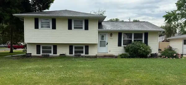 1021 CLAUDE STREET, Menasha, WI 54952