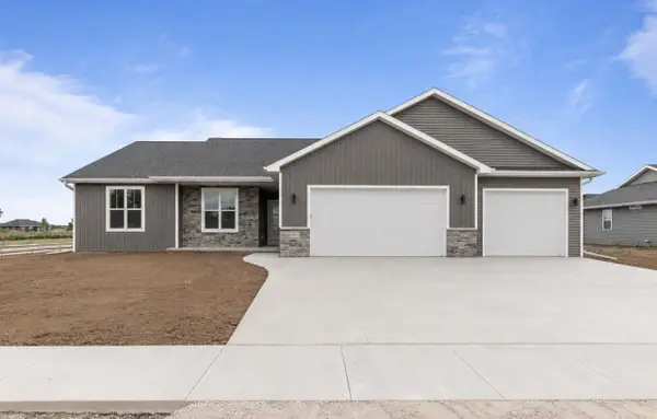 N8851 KILLARNEY WAY, Menasha, WI 54952