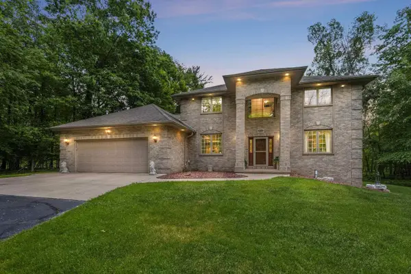 4544 CROOKED CREEK LANE, Hobart, WI 54155