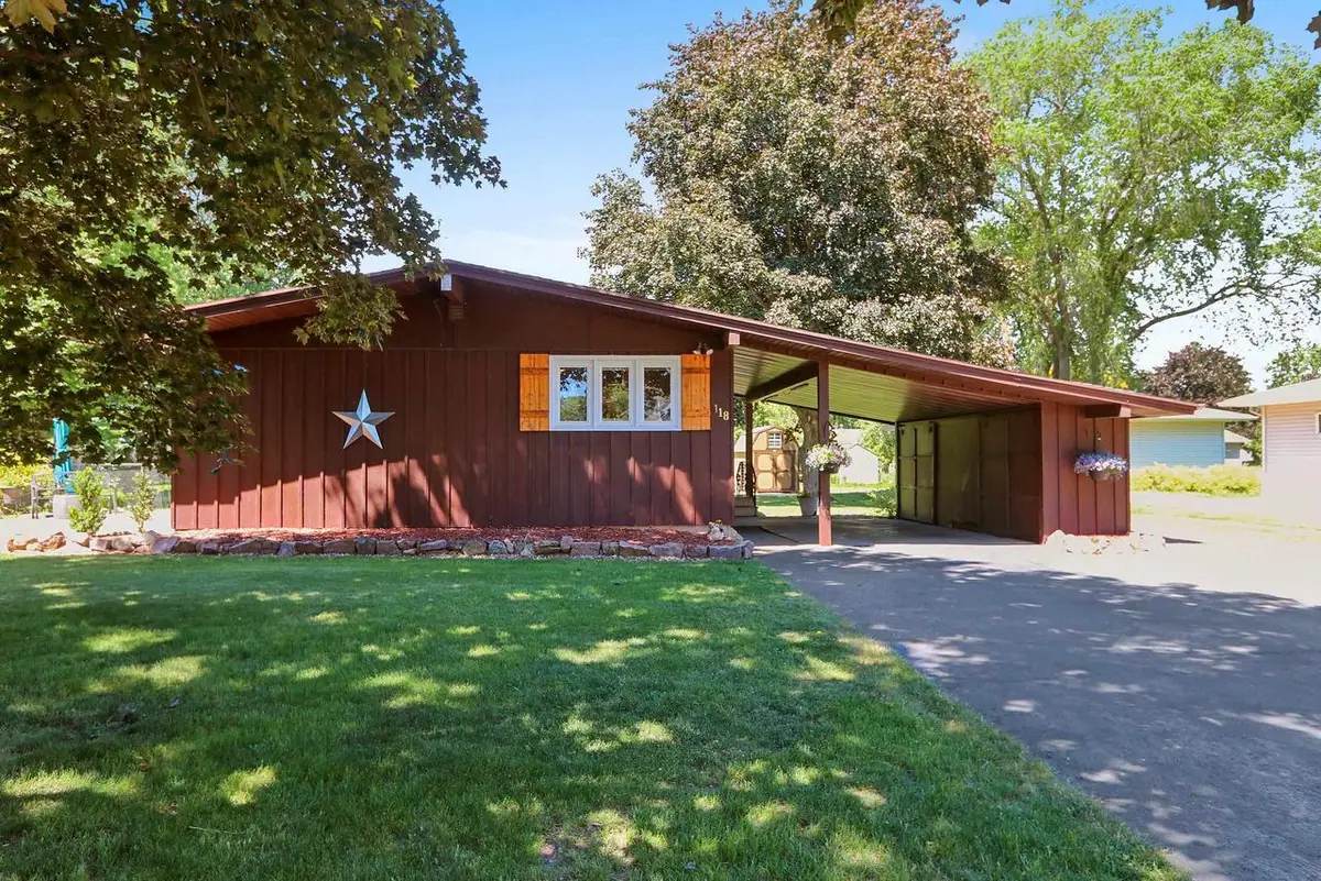 118 N 8TH AVENUE, Winneconne, WI 54986 - #1