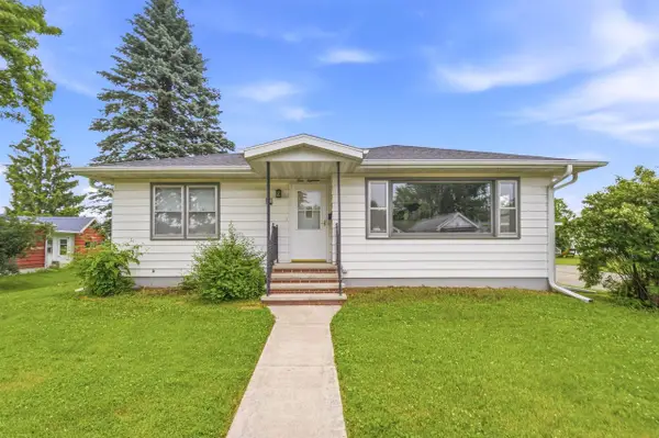 418 LIMA STREET, New London, WI 54961