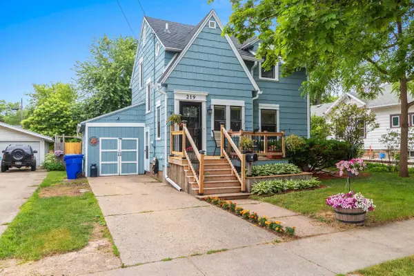 219 E HANCOCK STREET, Appleton, WI 54911