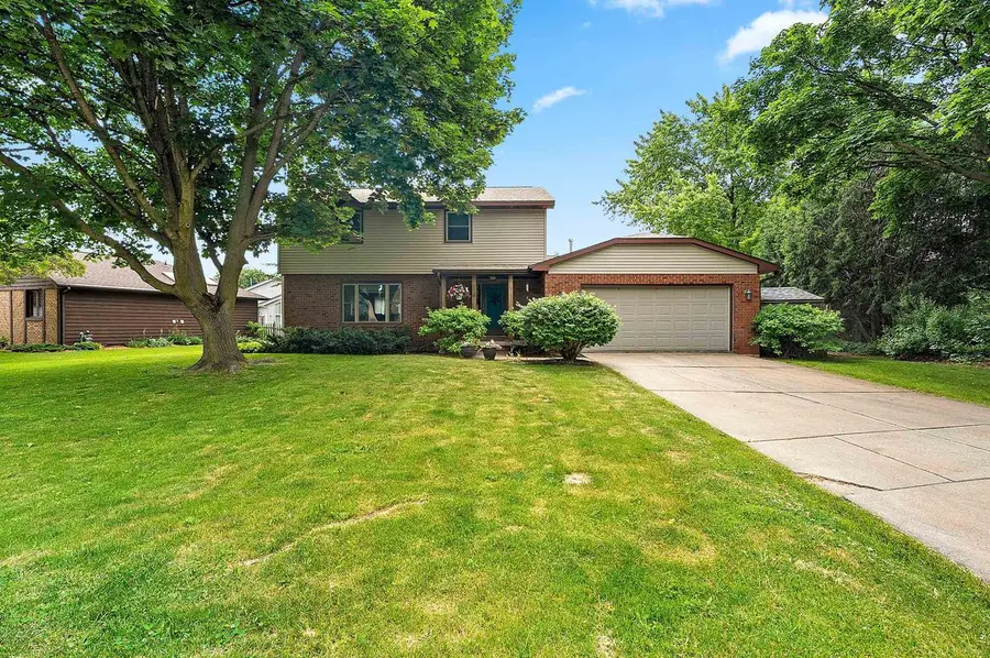 716 EAU CLAIRE PLACE, De Pere, WI 54115 - #2