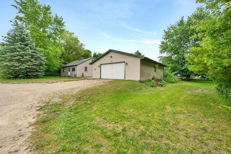 3125 BREEZEWOOD LANE, Neenah, WI 54956 - #2