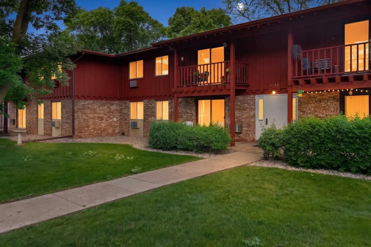 3182 JUSTIN COURT  #5, Appleton, WI 54914 - #1