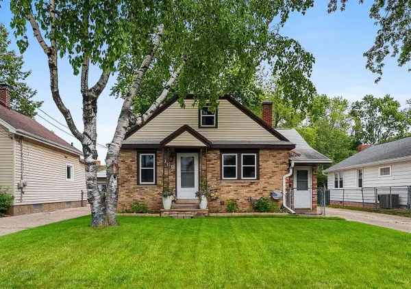 968 HICKORY HILL DRIVE, Green Bay, WI 54304