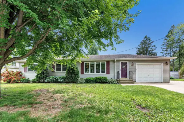 1863 LENWOOD AVENUE, Green Bay, WI 54303