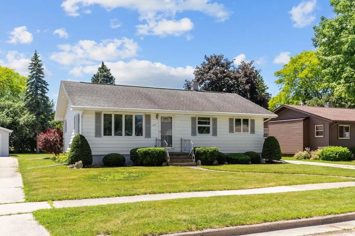 606 BRAGG STREET, Fond Du Lac, WI 54935 - #1