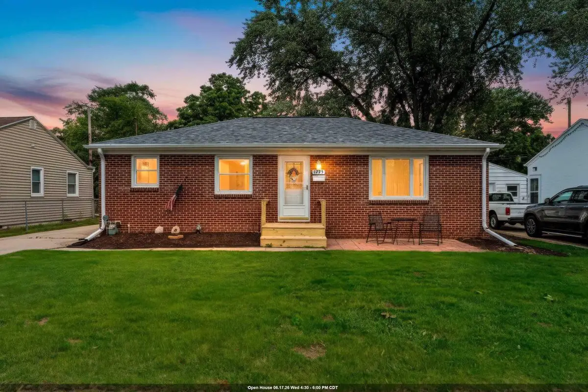 1225 REDWOOD DRIVE, Green Bay, WI 54304 - #1