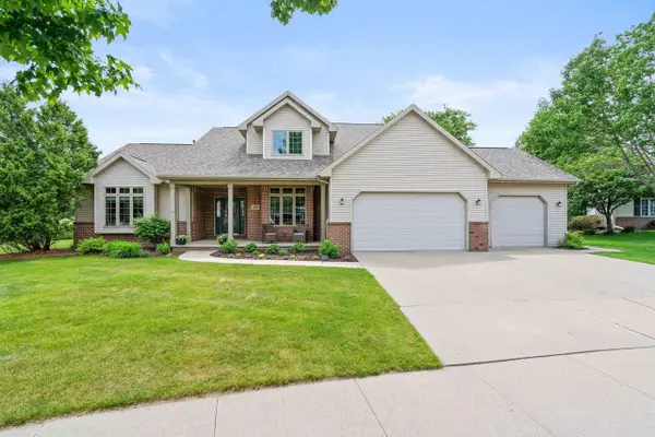 45 BELLEVUE PLACE, Appleton, WI 54913