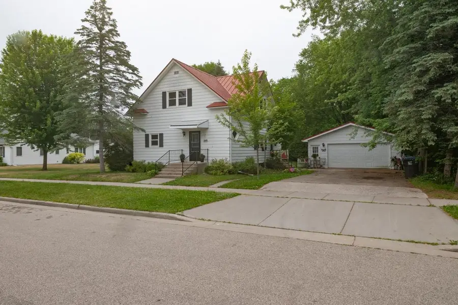 215 N OXFORD STREET, Wautoma, WI 54982 - #2