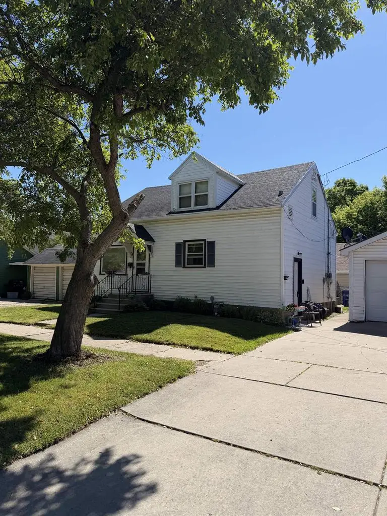 818 ST GEORGE STREET, Green Bay, WI 54302 - #1