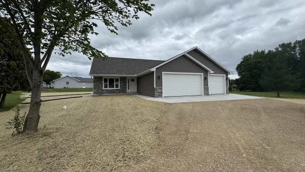 709 ROBIN STREET, New London, WI 54961