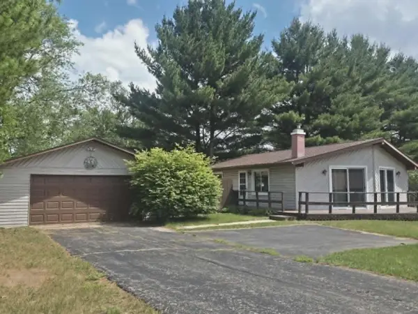 424 E KING STREET, Coloma, WI 54930