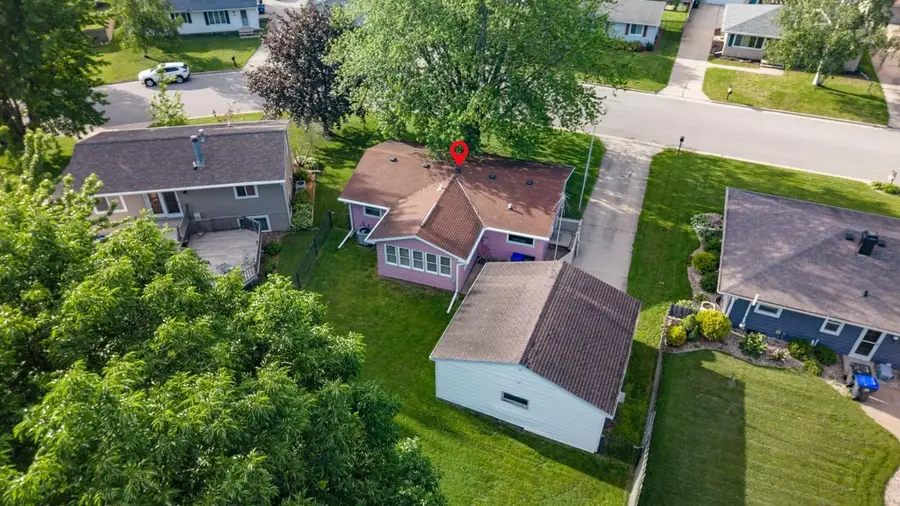 328 BRANTWOOD DRIVE, Neenah, WI 54956 - #3