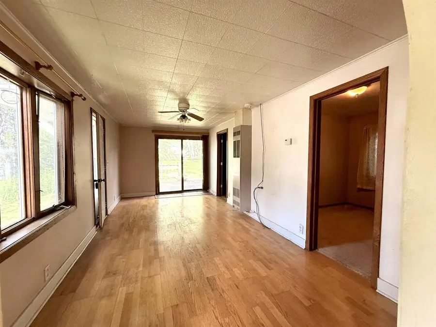 2056 NEWBERRY AVENUE, Green Bay, WI 54302 - #3