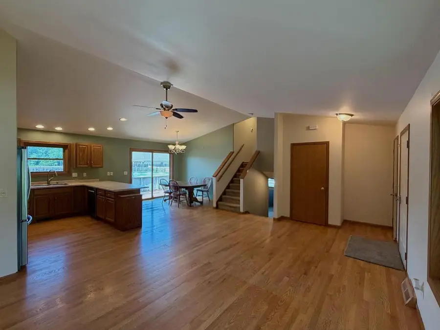 1190 FREEDOM AVENUE, Oshkosh, WI 54901 - #3