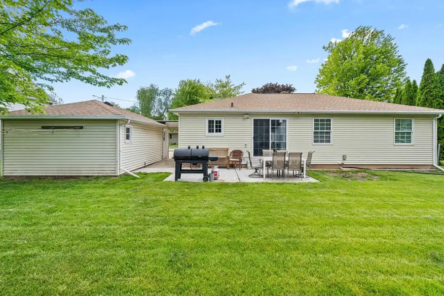 841 SHEBOYGAN STREET, Menasha, WI 54952 - #3