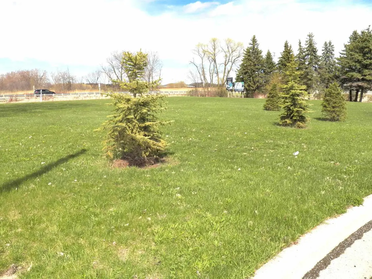201 WEST HAVEN COURT, Luxemburg, WI 54217 - #1