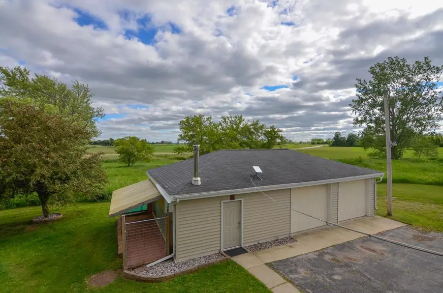 3672 FINGER ROAD, Green Bay, WI 54311 - #3