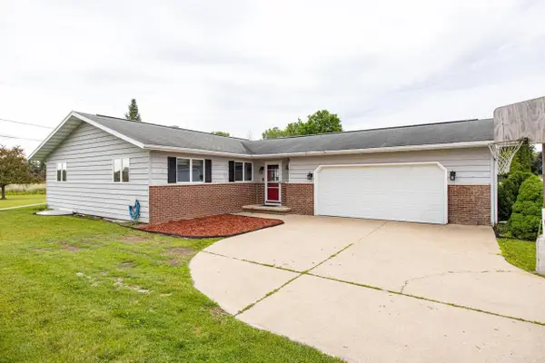 1508 N LEONA STREET, Appleton, WI 54911