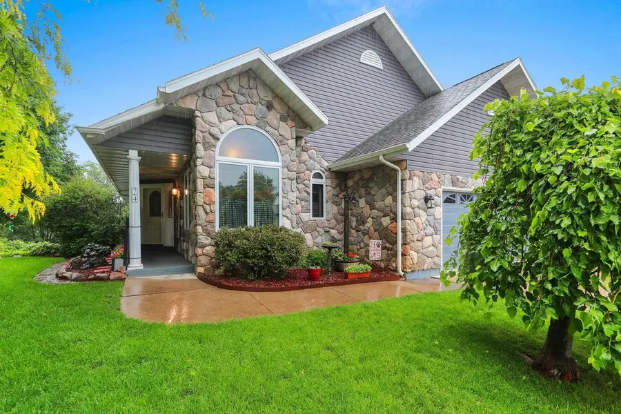 74 SHORE DRIVE, Clintonville, WI 54929 - #3