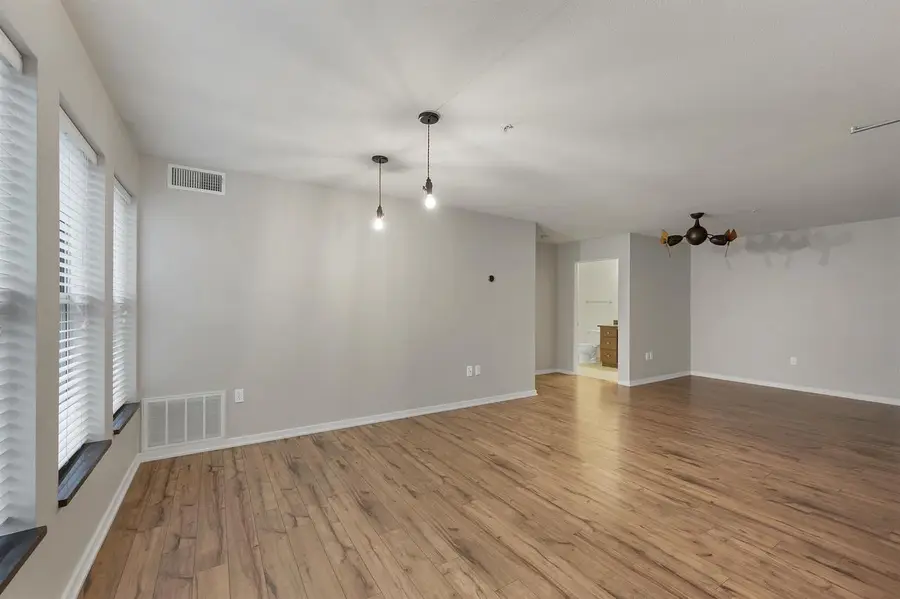 118 S WASHINGTON STREET  #231A, Green Bay, WI 54301 - #3