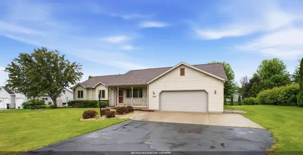 W2303 ST GERMAINE COURT, Appleton, WI 54915