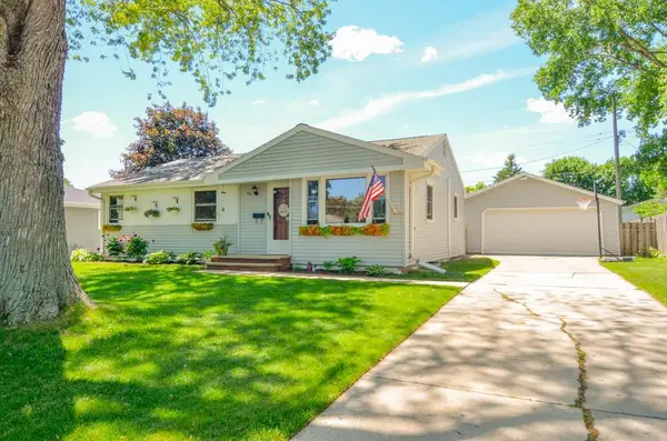 614 KARL STREET, Green Bay, WI 54301